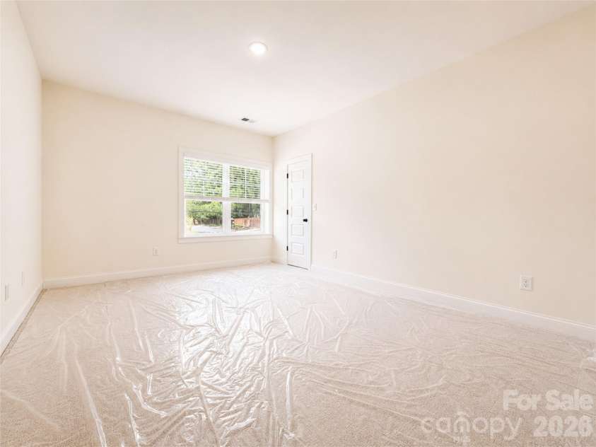 1232 Sharon Amity Road, Charlotte, NC 28211.  MLS# CAR4393747, YatesRealty ID 33249. 