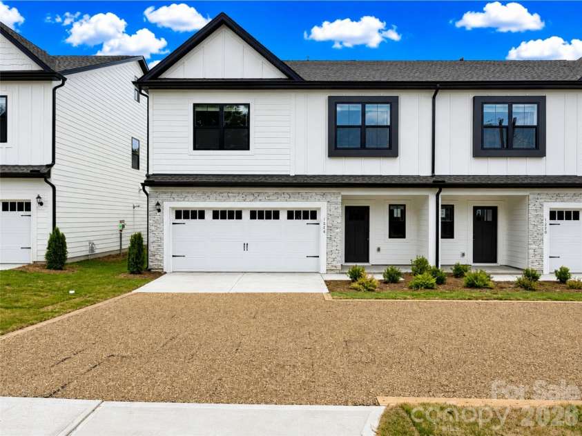 1232 Sharon Amity Road, Charlotte, NC 28211.  MLS# CAR4393747, YatesRealty ID 33249. 