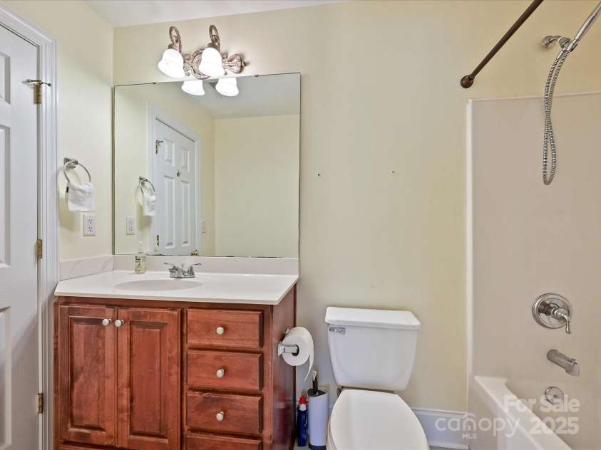 1525 Autumn Brook Lane, York, SC 29745.  MLS# CAR4234178, YatesRealty ID 3325. 