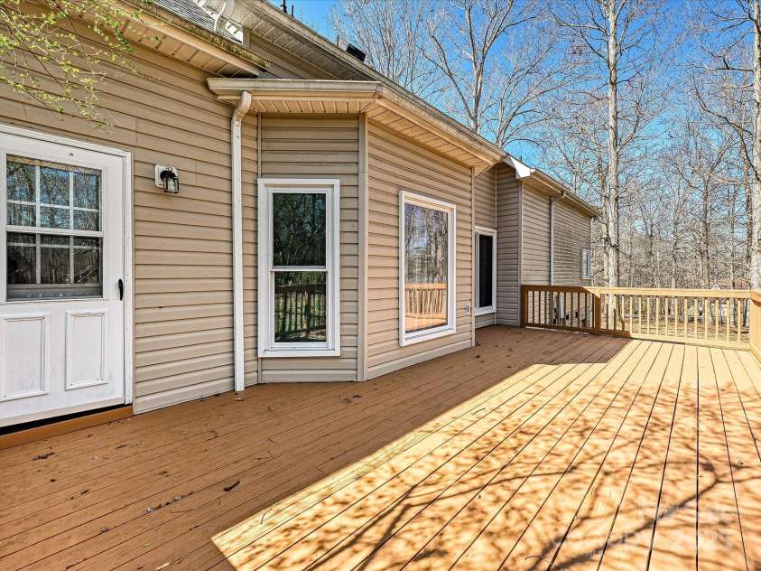 1525 Autumn Brook Lane, York, SC 29745.  MLS# CAR4234178, YatesRealty ID 3325. 