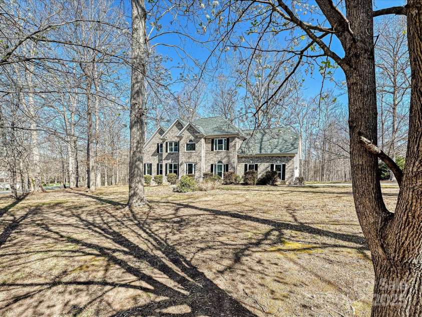 1525 Autumn Brook Lane, York, SC 29745.  MLS# CAR4234178, YatesRealty ID 3325. 