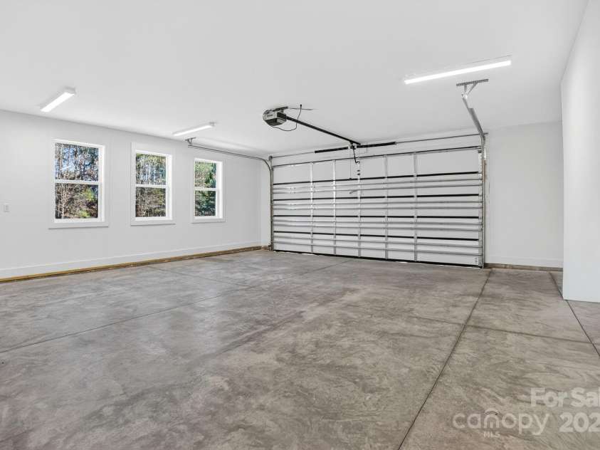 51 Windsor Drive, Taylorsville, NC 28681.  MLS# CAR4325749, YatesRealty ID 3325. Garage