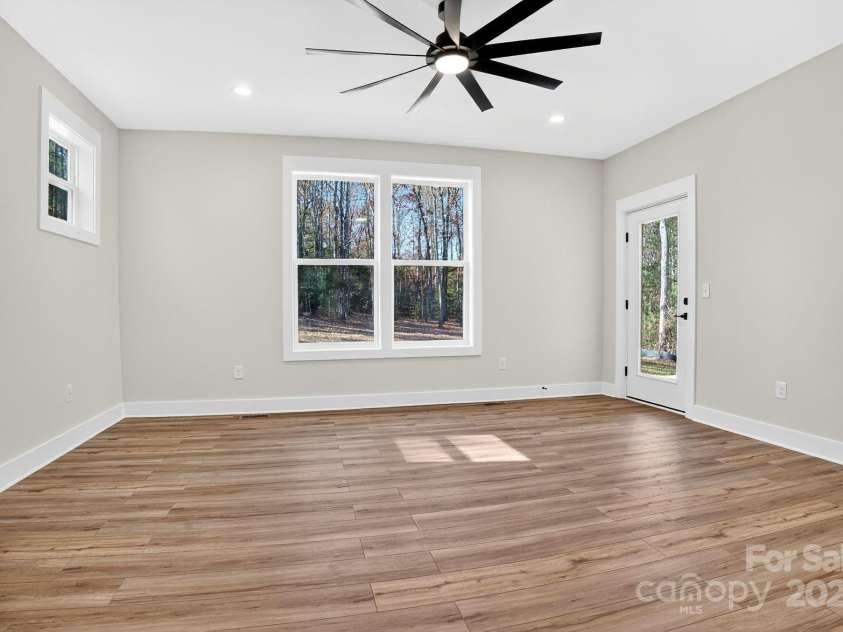 51 Windsor Drive, Taylorsville, NC 28681.  MLS# CAR4325749, YatesRealty ID 3325. Primary Suite