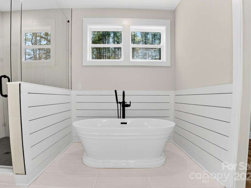 51 Windsor Drive, Taylorsville, NC 28681.  MLS# CAR4325749, YatesRealty ID 3325. Primary Suite