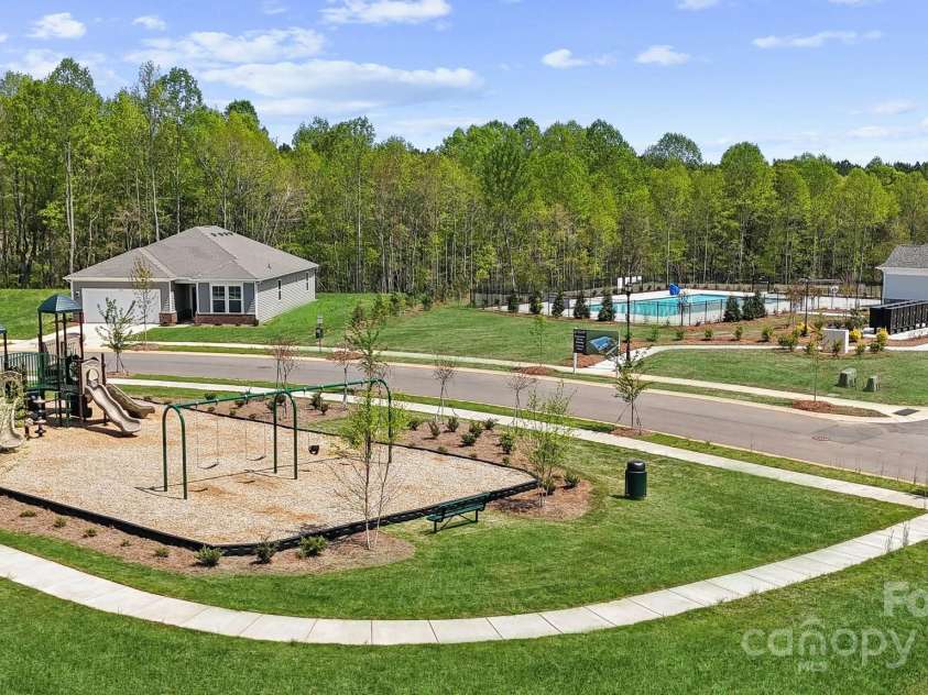 811 Olde England Drive, Lincolnton, NC 28092.  MLS# CAR4333763, YatesRealty ID 3325. Community Playground and Pool