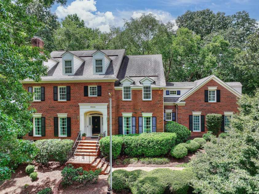 6820 Aronomink Drive, Charlotte, NC 28210.  MLS# CAR4292240, YatesRealty ID 33250. 