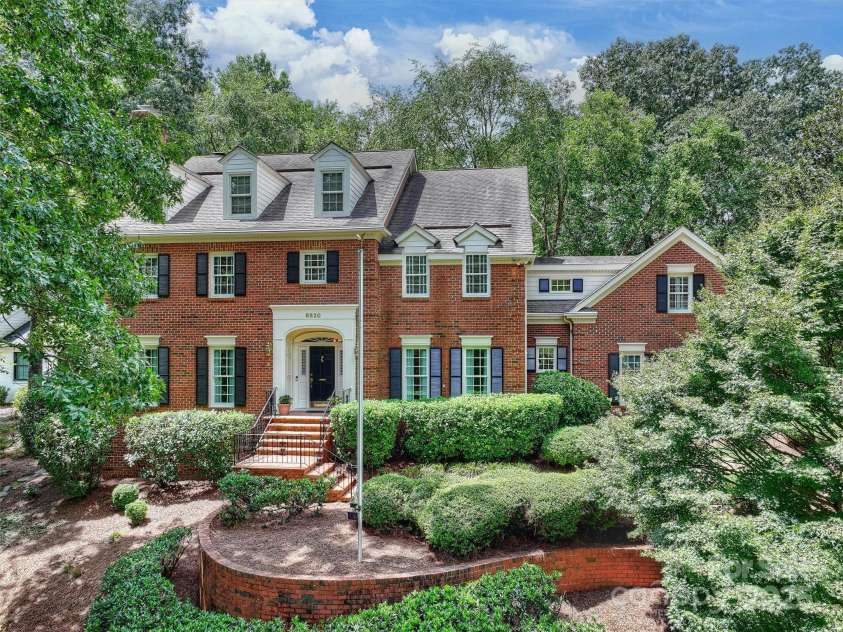 6820 Aronomink Drive, Charlotte, NC 28210.  MLS# CAR4292240, YatesRealty ID 33250. 