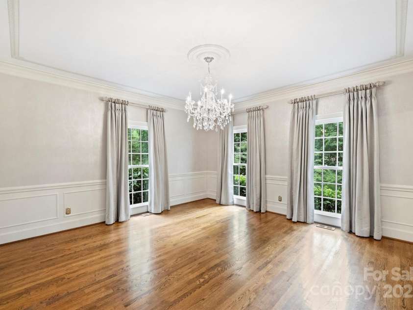 6820 Aronomink Drive, Charlotte, NC 28210.  MLS# CAR4292240, YatesRealty ID 33250. 