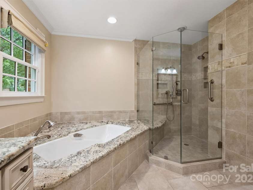 6820 Aronomink Drive, Charlotte, NC 28210.  MLS# CAR4292240, YatesRealty ID 33250. 