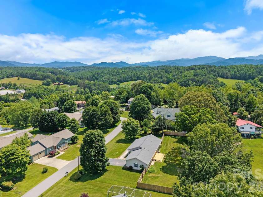 395 Spring Drive, Mars Hill, NC 28754.  MLS# CAR4394576, YatesRealty ID 33251. 