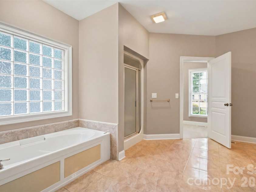 619 Laurel Valley Way, Salisbury, NC 28144.  MLS# CAR4394808, YatesRealty ID 33252. 