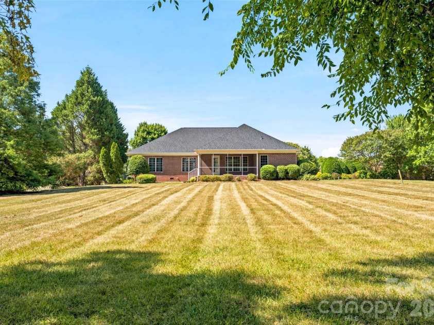 619 Laurel Valley Way, Salisbury, NC 28144.  MLS# CAR4394808, YatesRealty ID 33252. 
