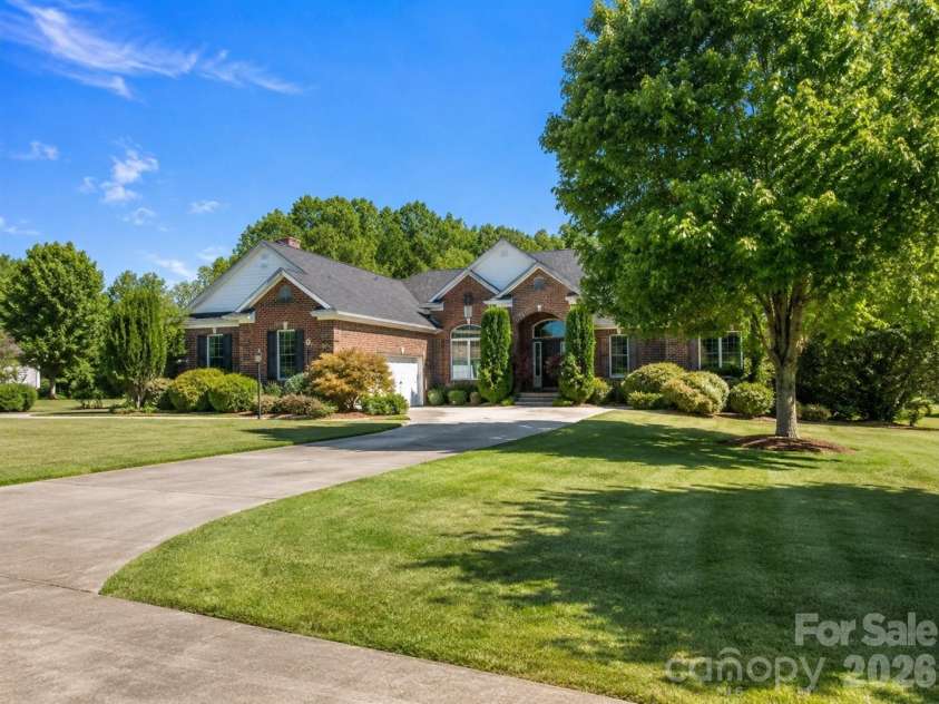619 Laurel Valley Way, Salisbury, NC 28144.  MLS# CAR4394808, YatesRealty ID 33252. 