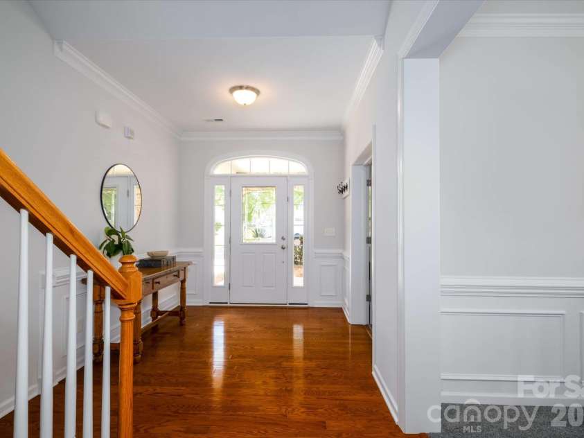 8929 Carneros Creek Road, Charlotte, NC 28214.  MLS# CAR4393961, YatesRealty ID 33253. 