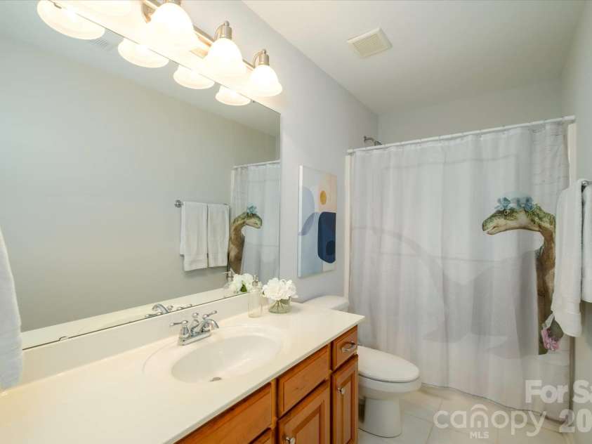 8929 Carneros Creek Road, Charlotte, NC 28214.  MLS# CAR4393961, YatesRealty ID 33253. Full Bath 2nd Floor