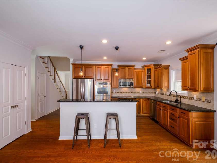 8929 Carneros Creek Road, Charlotte, NC 28214.  MLS# CAR4393961, YatesRealty ID 33253. Kitchen