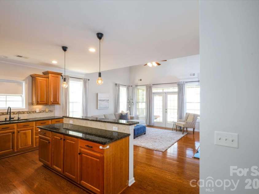 8929 Carneros Creek Road, Charlotte, NC 28214.  MLS# CAR4393961, YatesRealty ID 33253. Kitchen