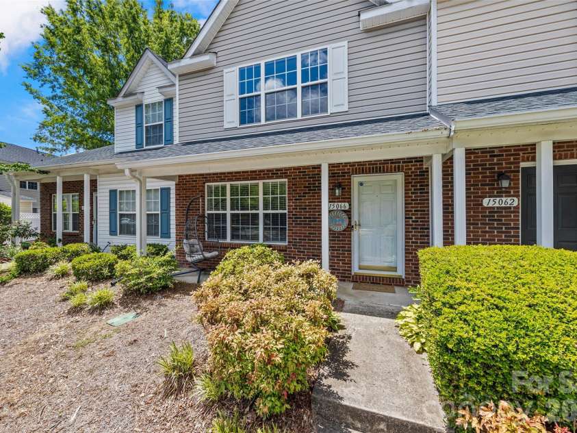 15066 Deshler Court, Charlotte, NC 28273.  MLS# CAR4393832, YatesRealty ID 33254. 