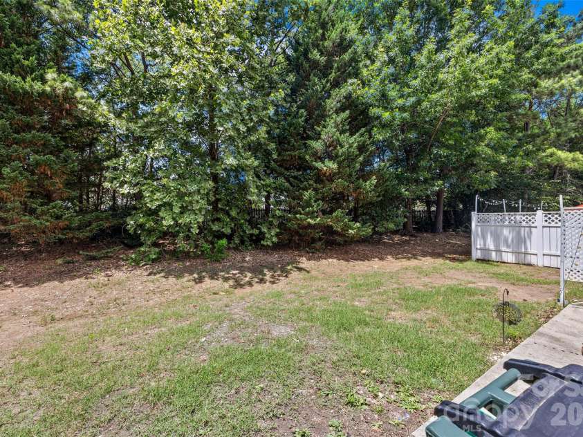 15066 Deshler Court, Charlotte, NC 28273.  MLS# CAR4393832, YatesRealty ID 33254. 