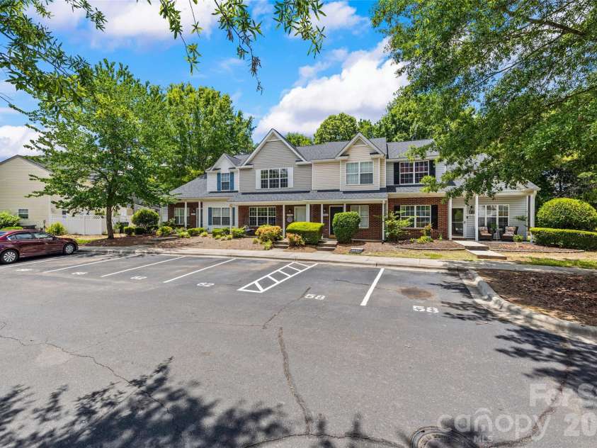 15066 Deshler Court, Charlotte, NC 28273.  MLS# CAR4393832, YatesRealty ID 33254. 