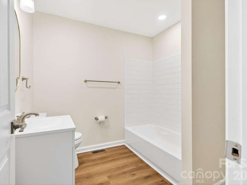 822 Arlington Avenue, Rock Hill, SC 29730.  MLS# CAR4394929, YatesRealty ID 33255. 