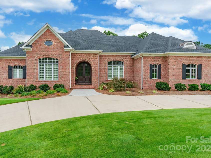 2665 Claxton Drive, Rock Hill, SC 29732.  MLS# CAR4289837, YatesRealty ID 33256. 