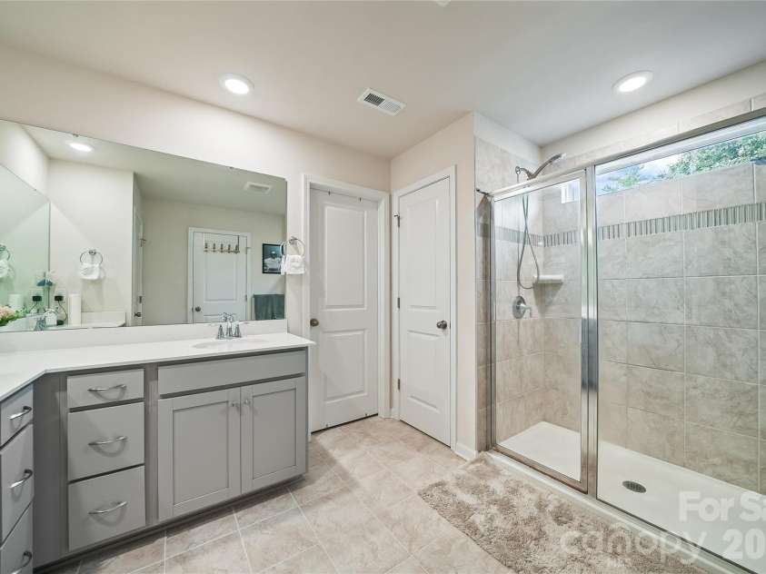 386 Kennerly Center Drive, Mooresville, NC 28115.  MLS# CAR4394230, YatesRealty ID 33256. 
