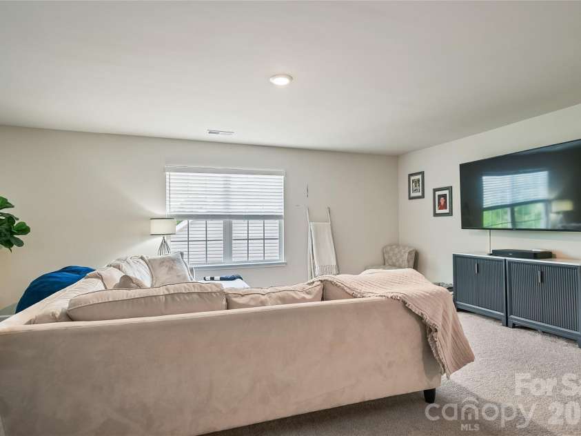 386 Kennerly Center Drive, Mooresville, NC 28115.  MLS# CAR4394230, YatesRealty ID 33256. 