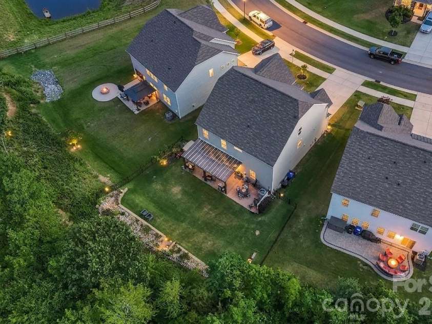 386 Kennerly Center Drive, Mooresville, NC 28115.  MLS# CAR4394230, YatesRealty ID 33256. 