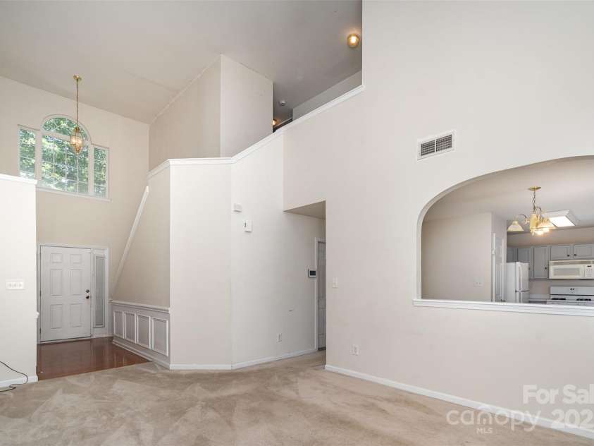 9935 Gray Dove Court, Charlotte, NC 28216.  MLS# CAR4285721, YatesRealty ID 33257. 