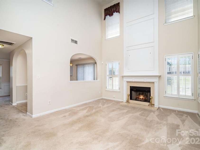 9935 Gray Dove Court, Charlotte, NC 28216.  MLS# CAR4285721, YatesRealty ID 33257. 