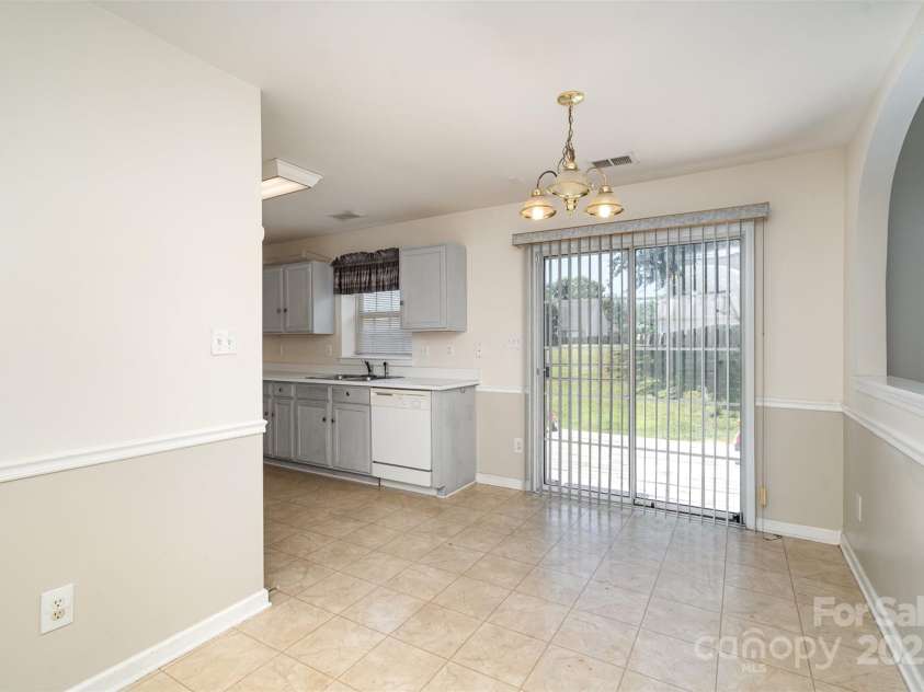 9935 Gray Dove Court, Charlotte, NC 28216.  MLS# CAR4285721, YatesRealty ID 33257. 