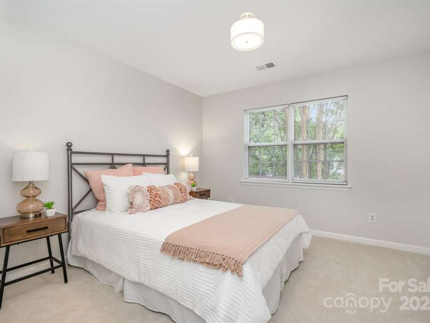 10231 Reindeer Way Lane, Charlotte, NC 28216.  MLS# CAR4288631, YatesRealty ID 33258. Upstairs 3rd bedroom