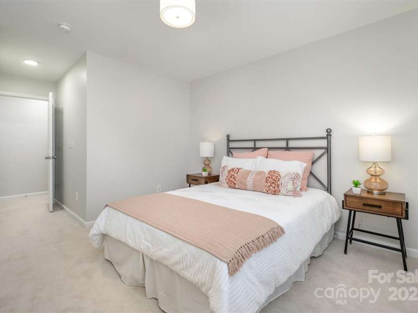 10231 Reindeer Way Lane, Charlotte, NC 28216.  MLS# CAR4288631, YatesRealty ID 33258. Upstairs 3rd bedroom