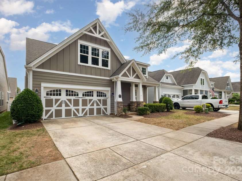1015 Bimelech Drive, Indian Trail, NC 28079.  MLS# CAR4285395, YatesRealty ID 33259. 
