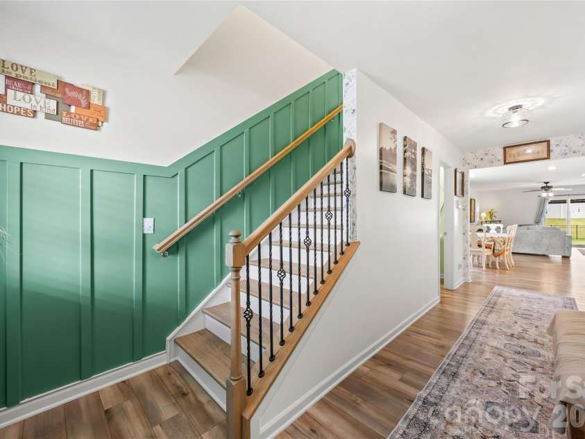 120 Hanging Rock Trail, Statesville, NC 28625.  MLS# CAR4389254, YatesRealty ID 33259. 