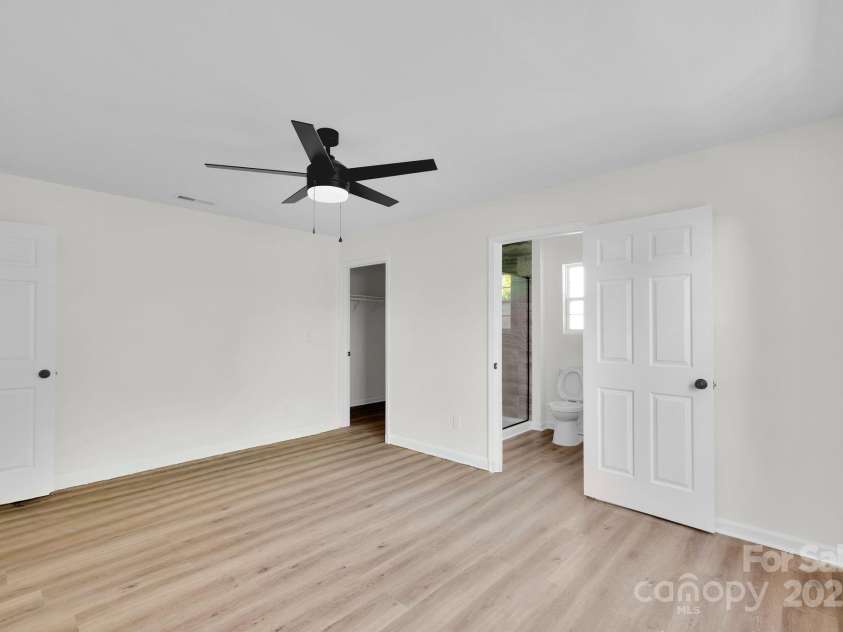 808 3rd Street, Kings Mountain, NC 28086.  MLS# CAR4286703, YatesRealty ID 3326. Master Bedroom