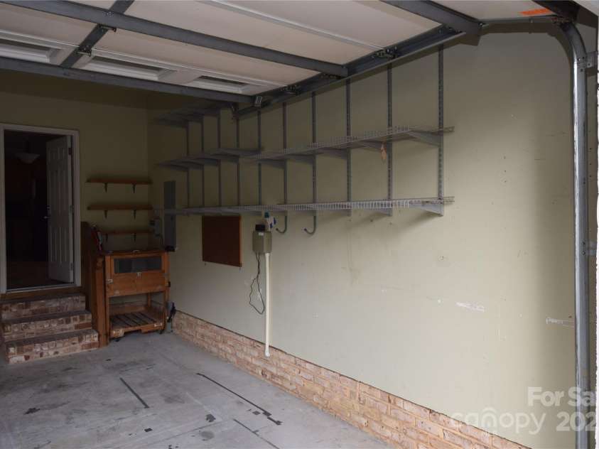 809 Pine Forest Road, Charlotte, NC 28214.  MLS# CAR4203407, YatesRealty ID 3326. More garage storage.