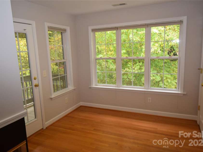 809 Pine Forest Road, Charlotte, NC 28214.  MLS# CAR4203407, YatesRealty ID 3326. Sitting/flex are in primary bedroom