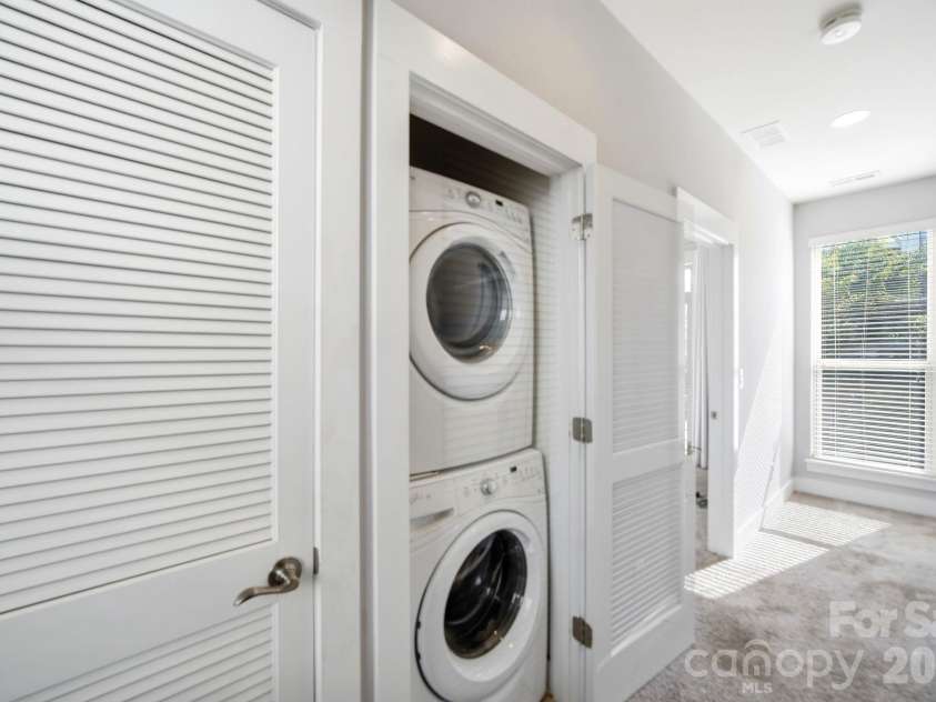 923 Warren Burgess Lane, Charlotte, NC 28205.  MLS# CAR4395797, YatesRealty ID 33261. Second floor laundry