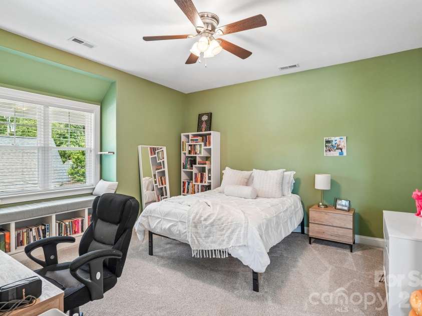 2032 Eaton Road, Charlotte, NC 28205.  MLS# CAR4372083, YatesRealty ID 33262. 