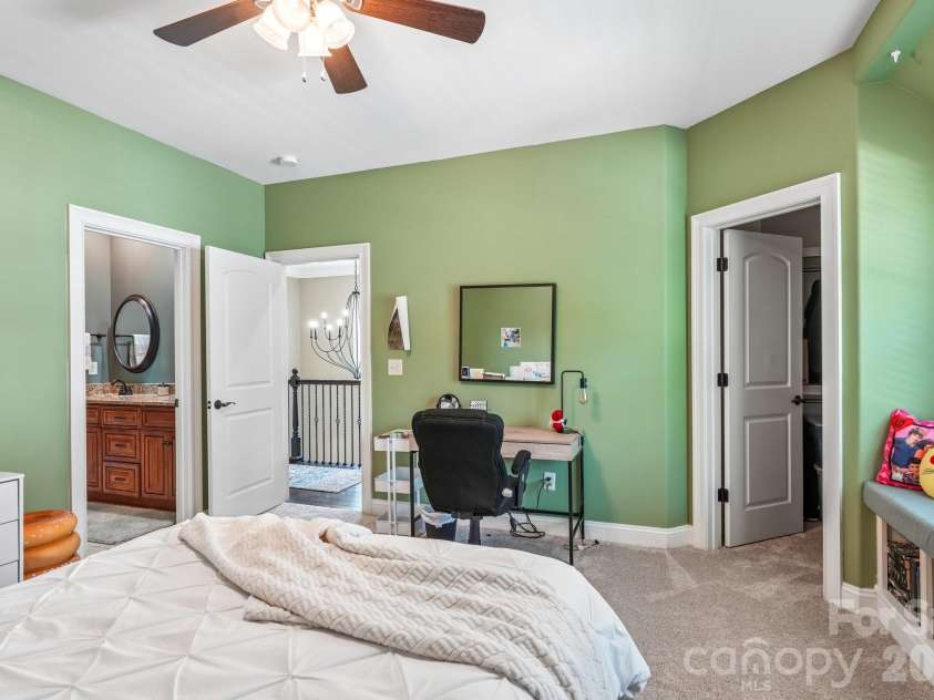 2032 Eaton Road, Charlotte, NC 28205.  MLS# CAR4372083, YatesRealty ID 33262. 