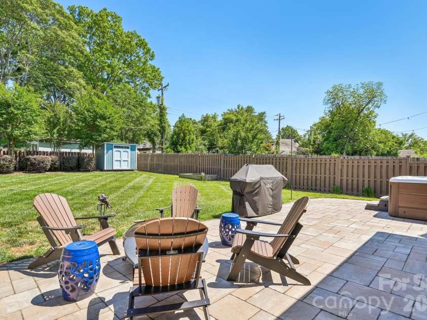 2032 Eaton Road, Charlotte, NC 28205.  MLS# CAR4372083, YatesRealty ID 33262. 