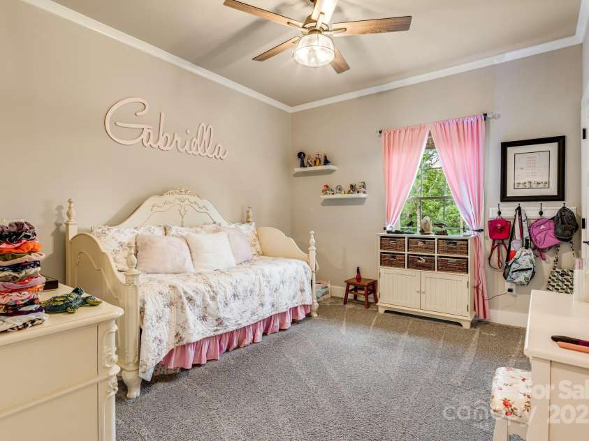70 Jp Huggins Drive, Hendersonville, NC 28791.  MLS# CAR4277008, YatesRealty ID 33262. Bedroom 3