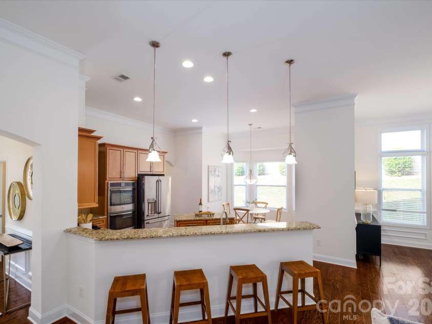 3743 Salvistrin Street, Charlotte, NC 28214.  MLS# CAR4396458, YatesRealty ID 33263. Breakfast bar