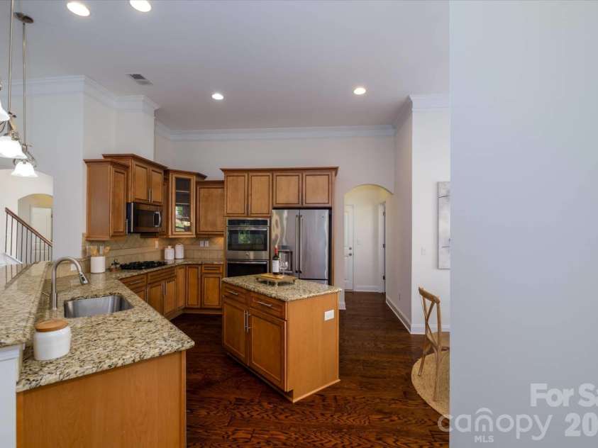 3743 Salvistrin Street, Charlotte, NC 28214.  MLS# CAR4396458, YatesRealty ID 33263. Kitchen