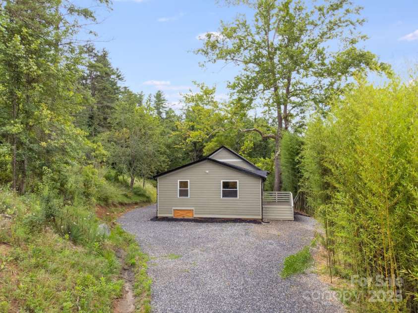 70 Teague Road, Marshall, NC 28753.  MLS# CAR4290135, YatesRealty ID 33263. 