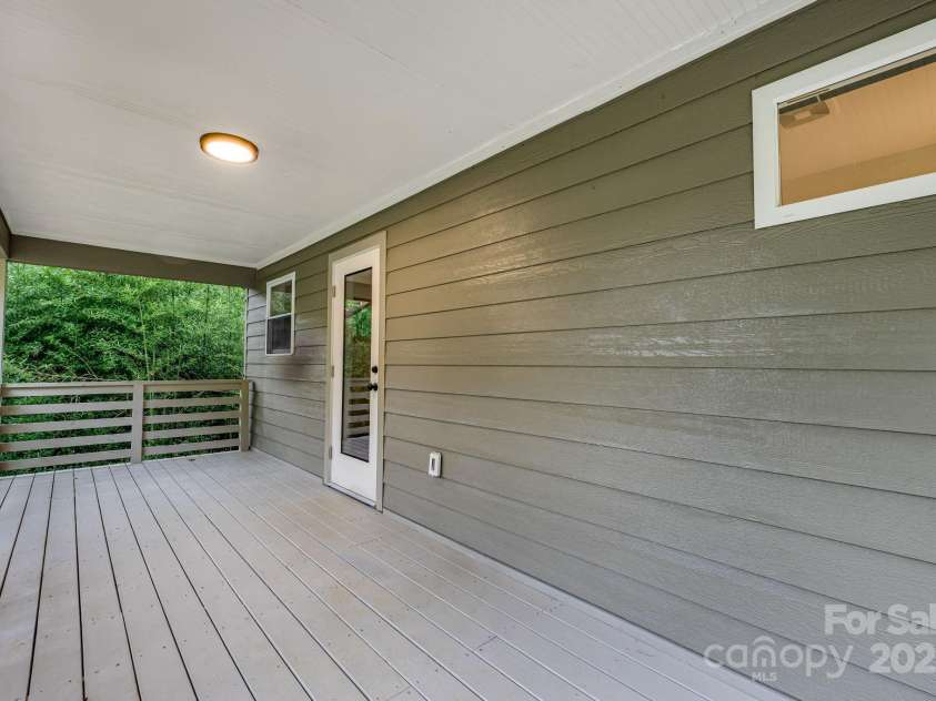 70 Teague Road, Marshall, NC 28753.  MLS# CAR4290135, YatesRealty ID 33263. 