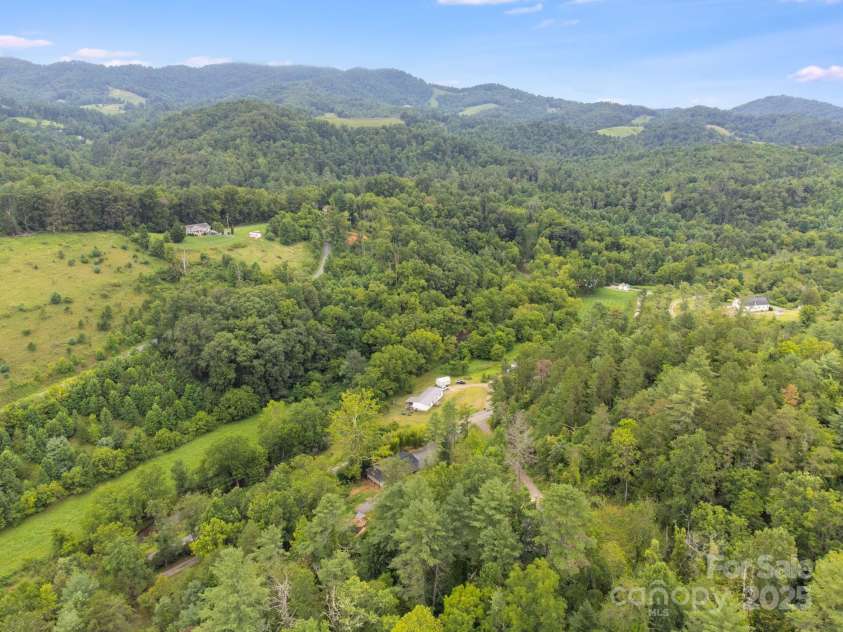 70 Teague Road, Marshall, NC 28753.  MLS# CAR4290135, YatesRealty ID 33263. 