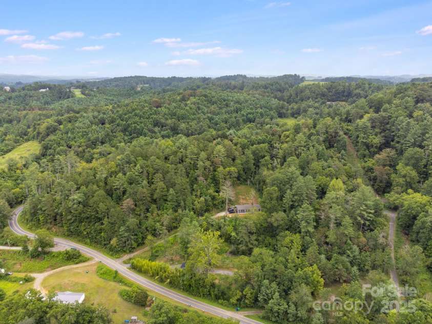 70 Teague Road, Marshall, NC 28753.  MLS# CAR4290135, YatesRealty ID 33263. 